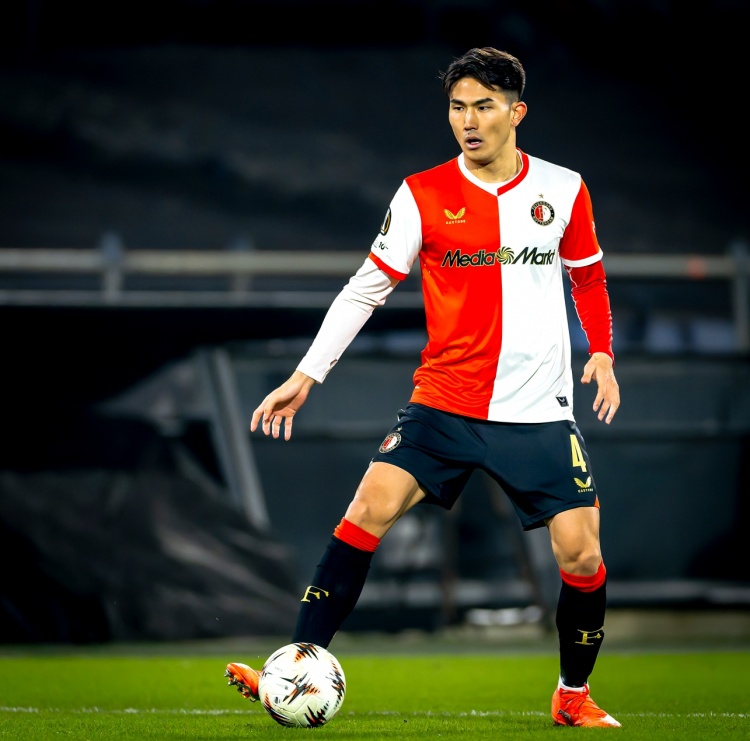 渡边刚是本赛季飞燕欧战射手王 30年来首次有该队后卫在欧战进3球