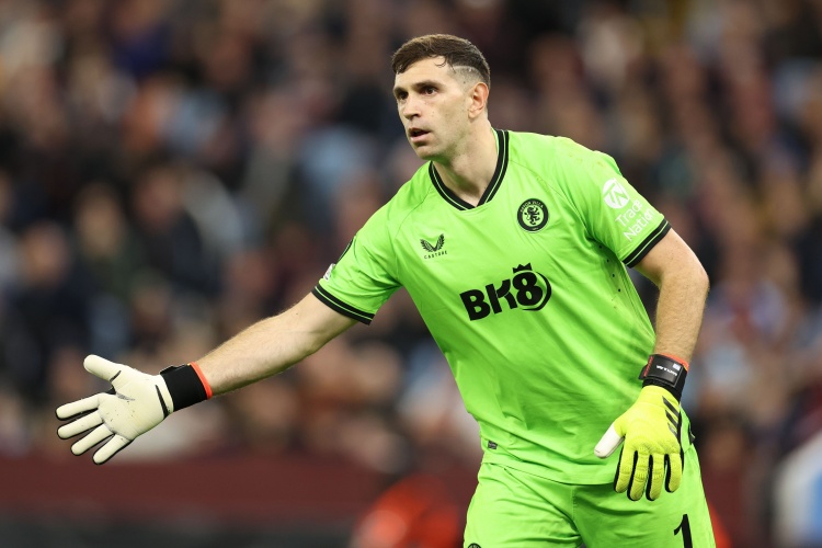 乐鱼体育下载-意媒:国米正和马丁内斯协商两年合同,预计春天决定引进哪位门将